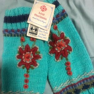 ‼️MOVING ~ NWT Lost Horizons Sundance Leg Warmer